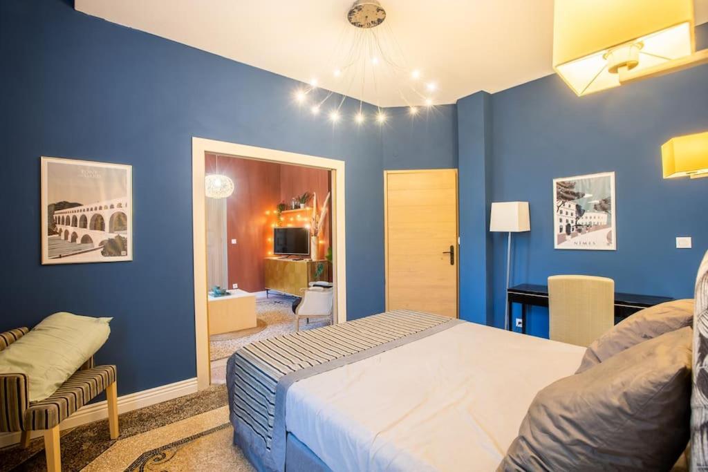 La Suite 2 Pieces Lit Queen Size Entree Privee Nîmes Exteriör bild