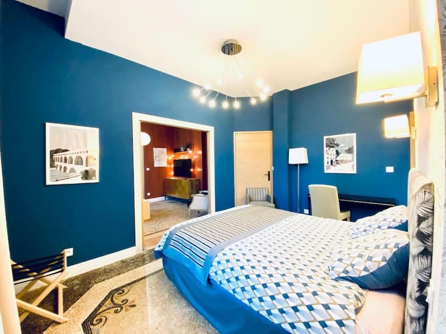 La Suite 2 Pieces Lit Queen Size Entree Privee Nîmes Exteriör bild